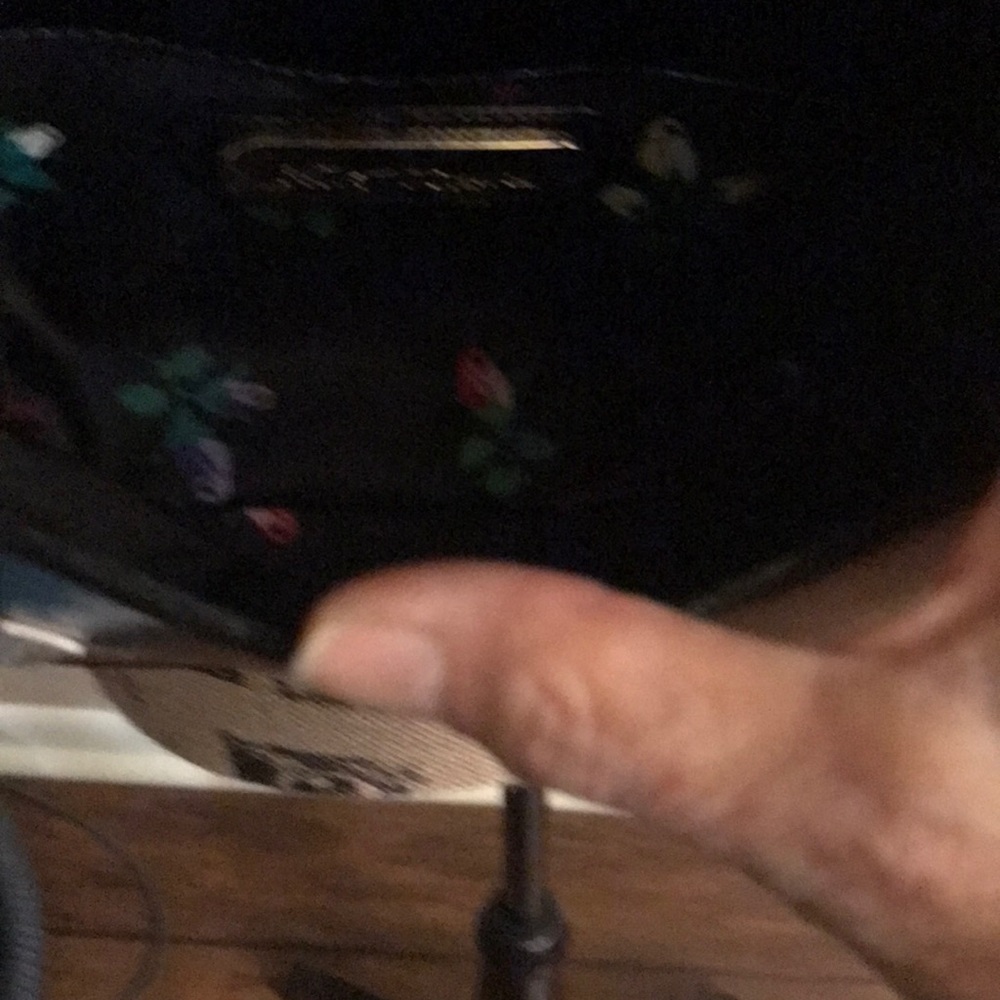 🌺BetseyJohnson  Black Camera Crossbody Purse. - Picture 4 of 7
